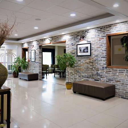 Days Inn & Suites By Wyndham Savannah North I-95 Port Wentworth Dış mekan fotoğraf